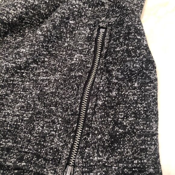 Fabletics Hoodie   - Picture 4 of 5